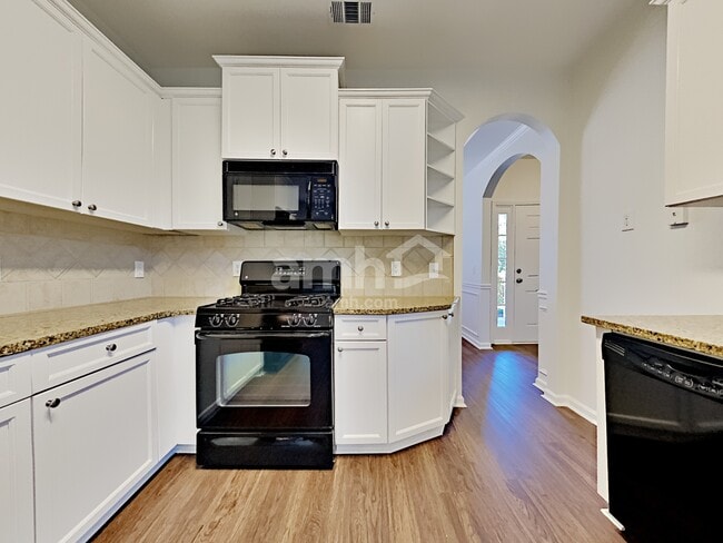 Foto del edificio - 488 Lincolnwood Ln