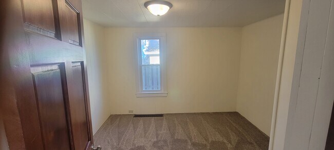 Bedroom 1 - 407 22nd Ave N