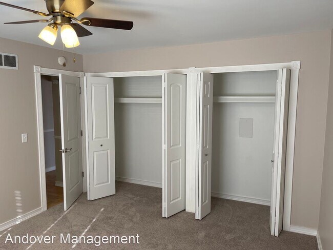 Foto del edificio - 2 br, 1 bath House - 1160 Catalpa Dr Apt #208