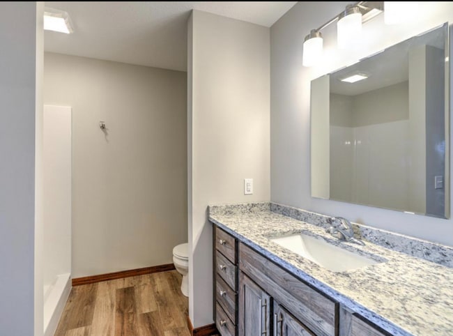 Building Photo - 419 Sierra Pl