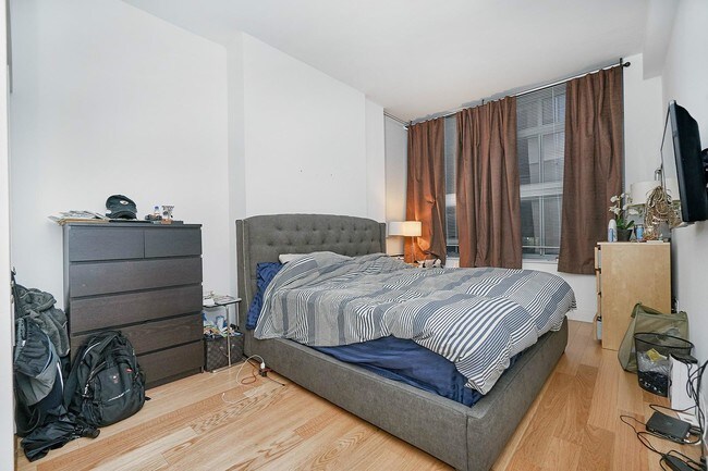 Foto del edificio - 222 E 34th St