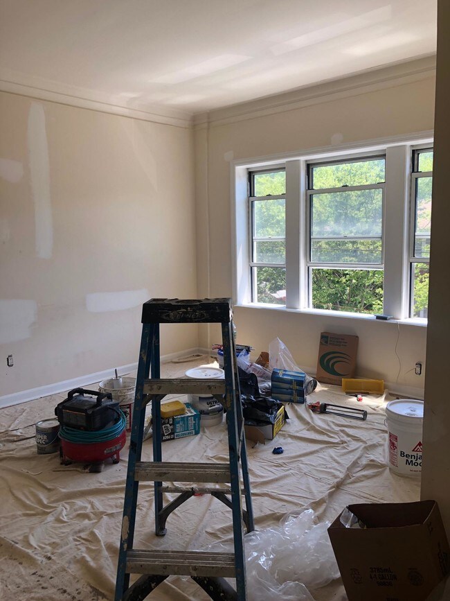 131 Silver Lake Rd Unit 204, Staten Island, NY 10301 Condo for Rent