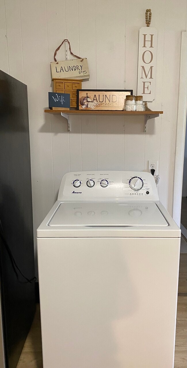 Building Photo - 1101 7th Ave