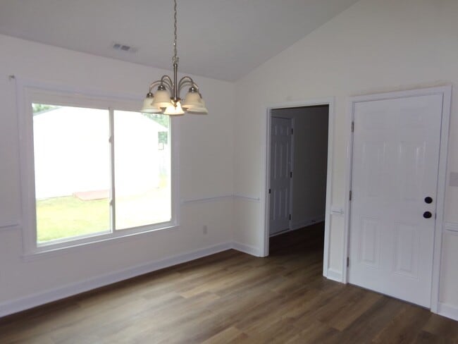 Building Photo - Fully Renovated Home in Havelock