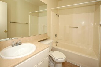 Interior Photo - Lexington Park