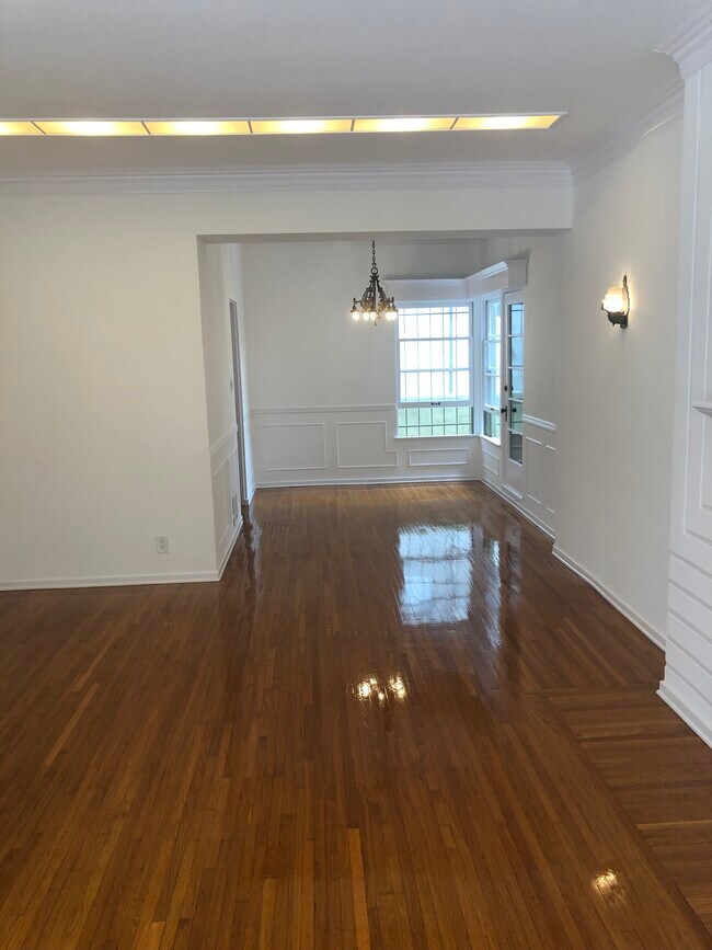 Foto del edificio - 520-522 N Rossmore Ave