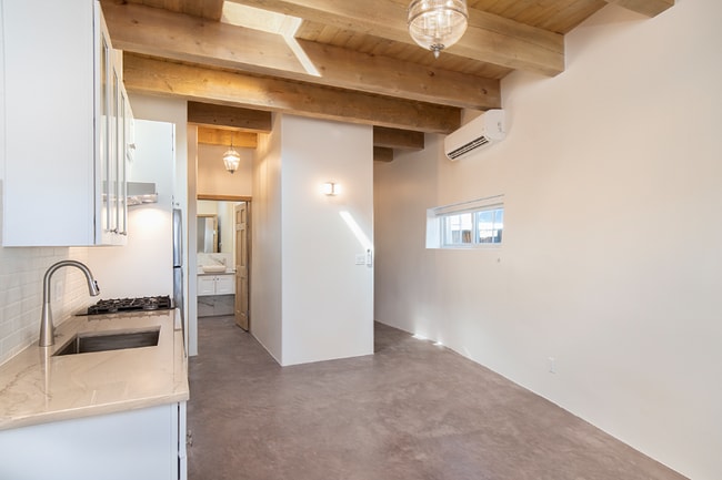 Building Photo - 610 Paseo De La Cuma