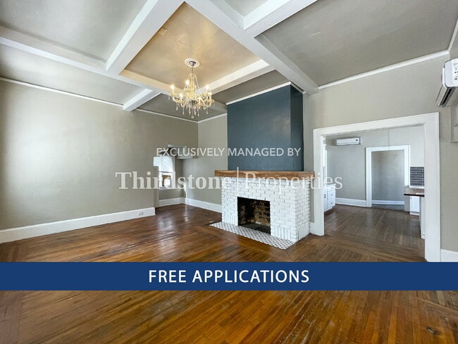 Building Photo - 121 W 6th St