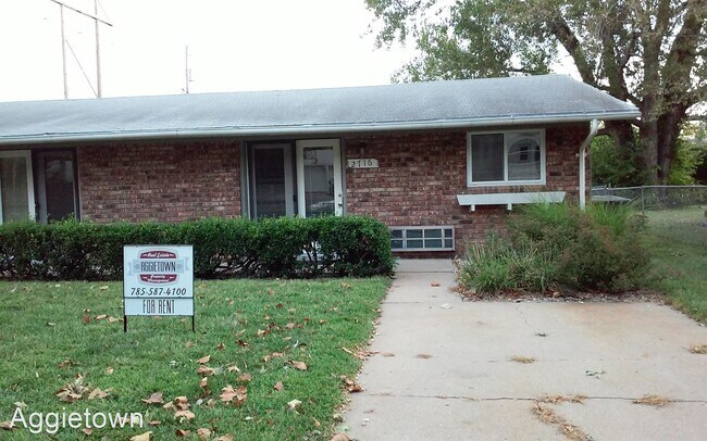 Foto del edificio - 1 br, 1 bath House - 2716 Brockman