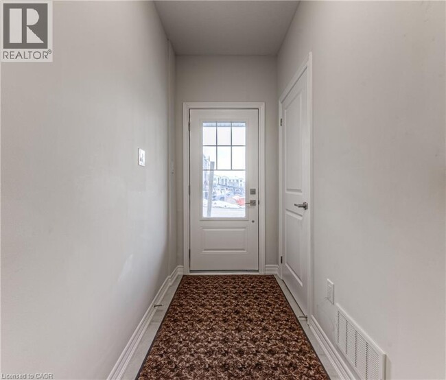 Building Photo - 10 Birmingham Dr