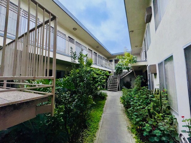 Foto del edificio - 610 N Wilton Pl