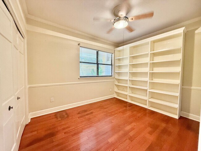 Building Photo - Home For Lease