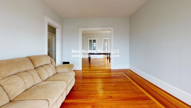 Building Photo - 27 A Craigie St