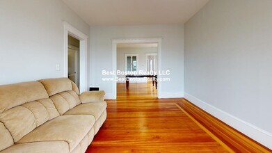 Building Photo - 27A Craigie St. Unit 3