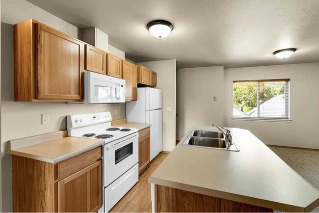 Building Photo - 425 2nd Ave W