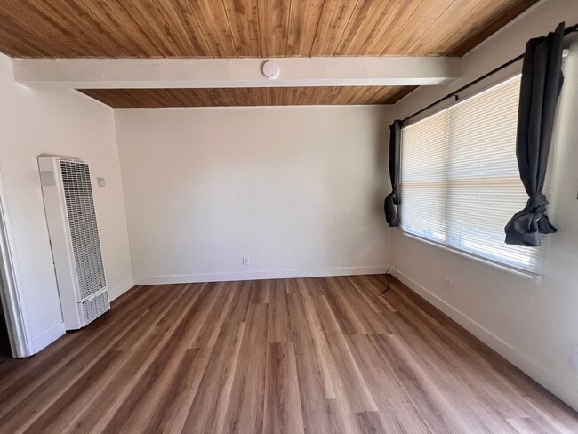 Photo - 938 S Third St Apartment