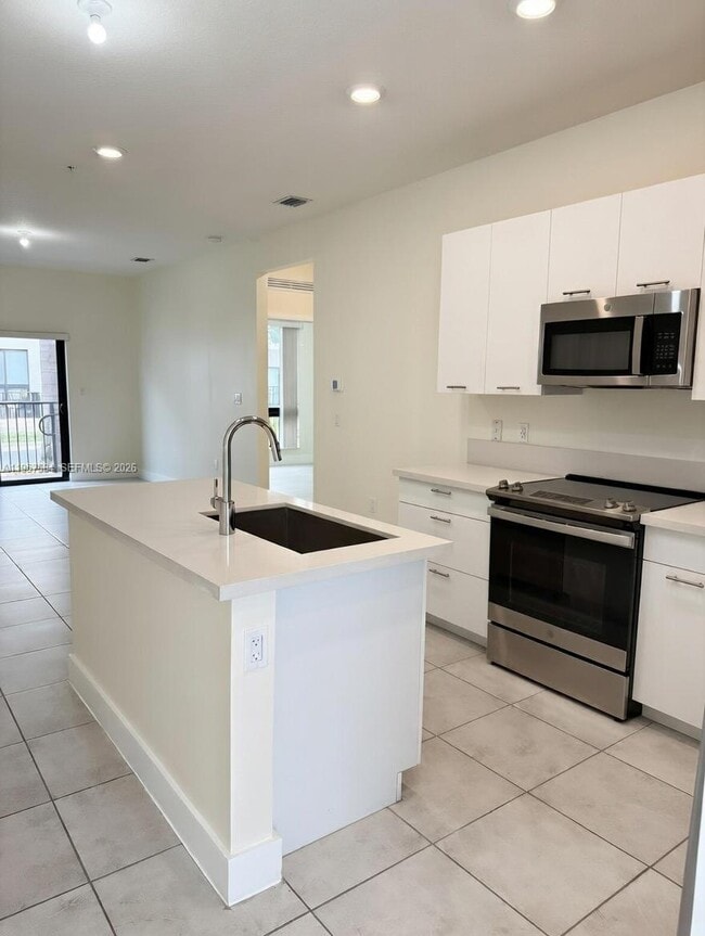 Building Photo - 8301 NW 41st St