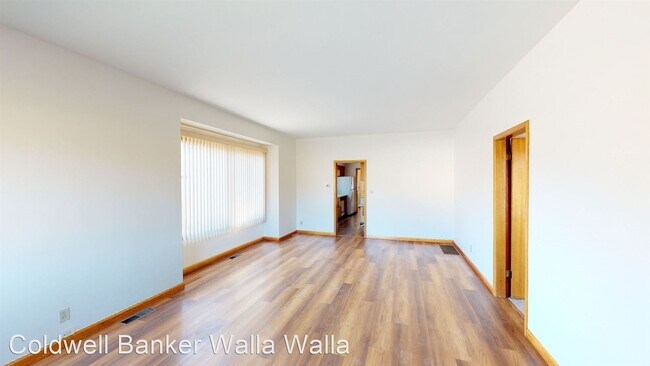 Building Photo - 3 br, 1 bath House - 161 NW Blalock