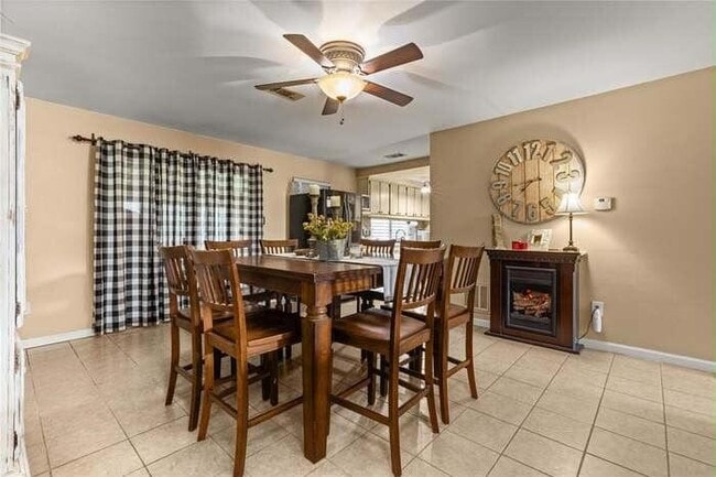 Building Photo - 526 Bay Colony Dr