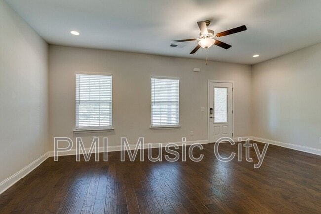 Photo - 1729 Old Drakes Creek Rd Townhome