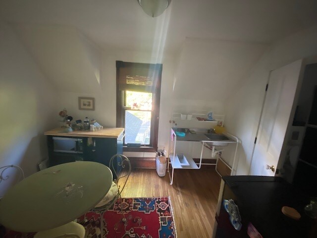 Foto del edificio - 1603 W Clarke Ave