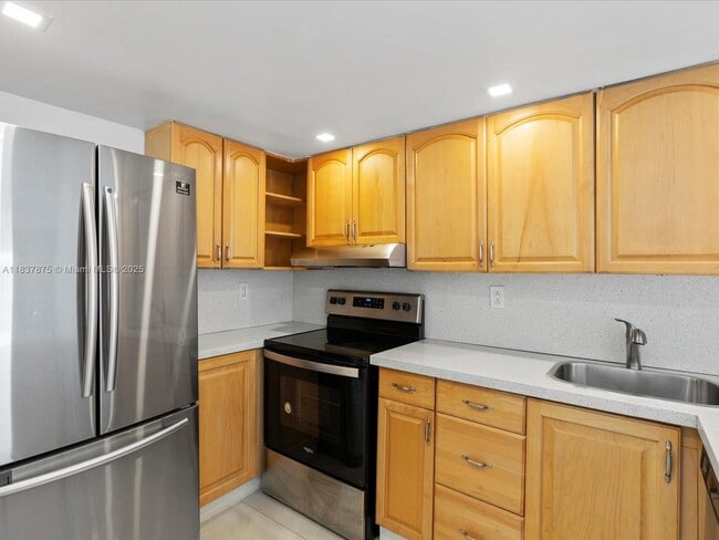 Building Photo - 1790 W 58th St