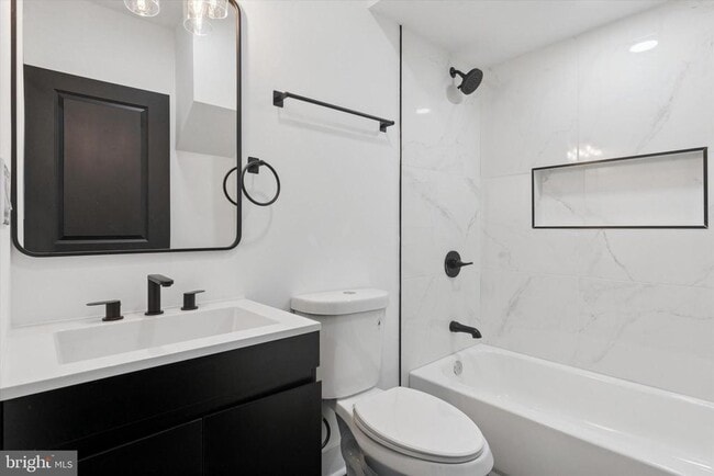 Building Photo - 2651 N 9th St