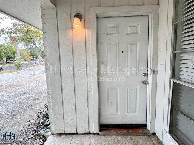 Foto del edificio - 944 Patricia Dr