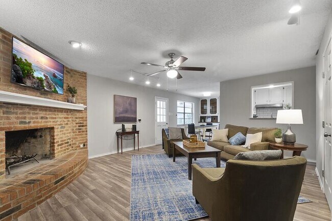 Foto del edificio - 2112 Chaucer Street