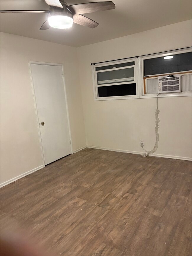 Bedroom - 2938 1/2 W Via Acosta