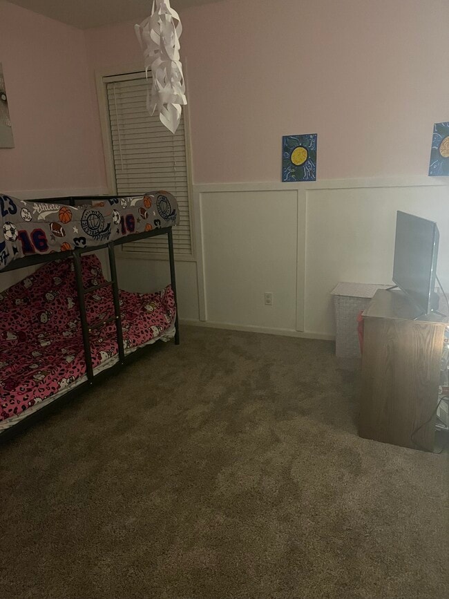 Building Photo - 1514 N Clay St