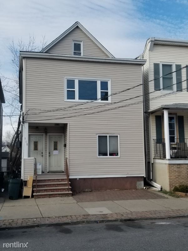 Primary Photo - 115 Grand St