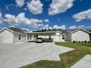 Building Photo - 11 N 56th Ln