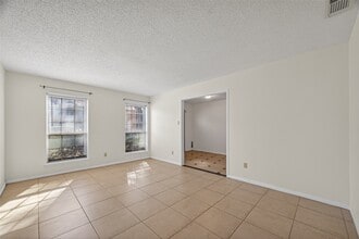 Building Photo - 14381 Still Meadow Dr