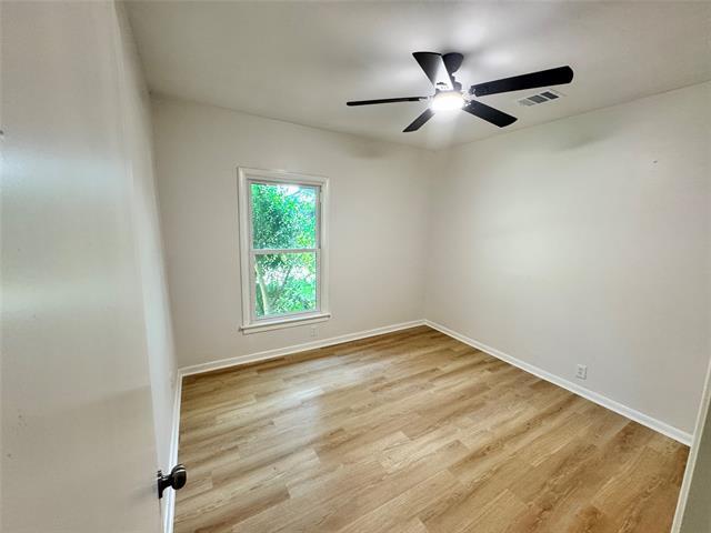 Building Photo - 1421 S Scullin Ave