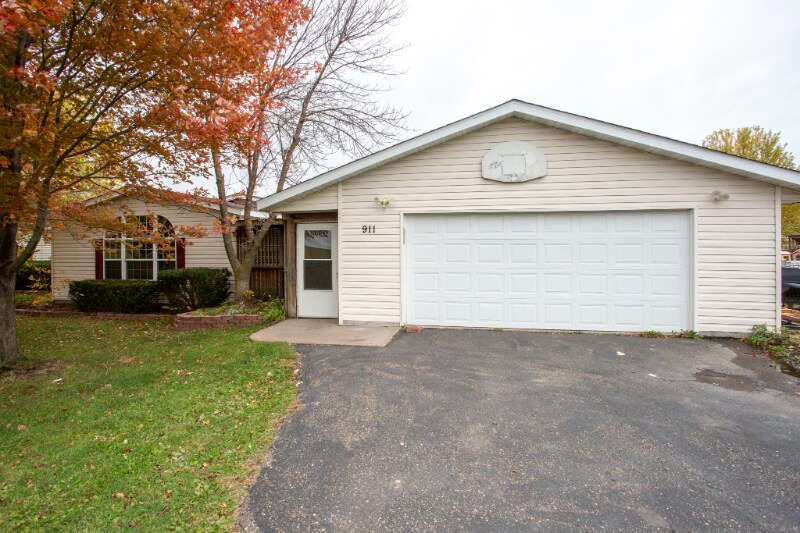 Foto principal - 911 200th St