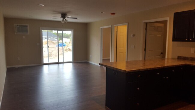 Foto del edificio - 2 Bedroom Duplex