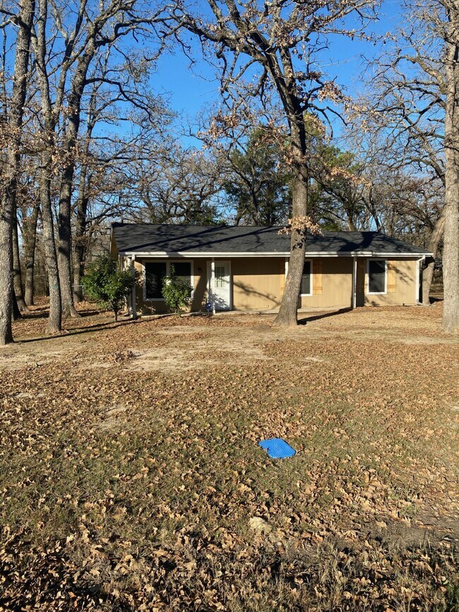 Building Photo - 128 Pierce Dr