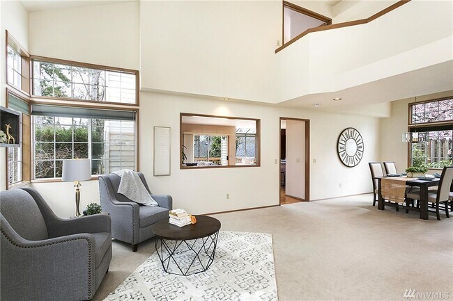 family room - 12820 NE 200th Plz