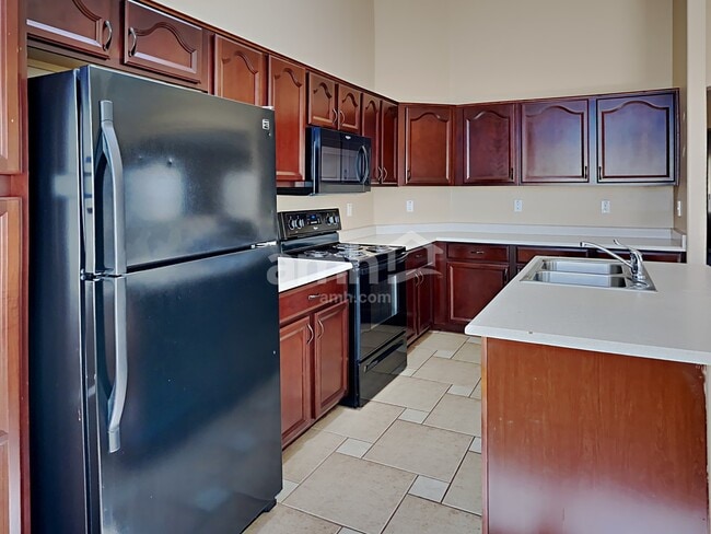 Building Photo - 3012 S 257th Dr