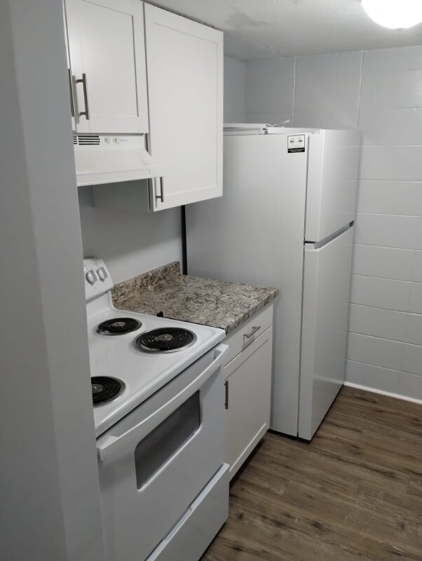 Foto del edificio - 2951 Justina Rd
