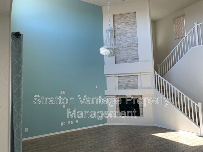 Building Photo - 2323 W Mark Ln