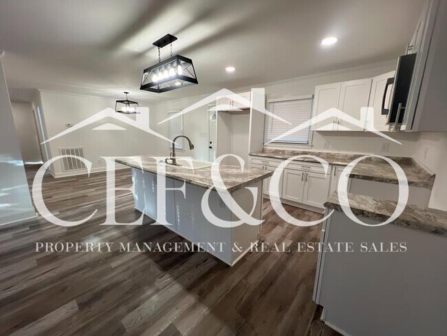 Foto del edificio - 7107 SC-215