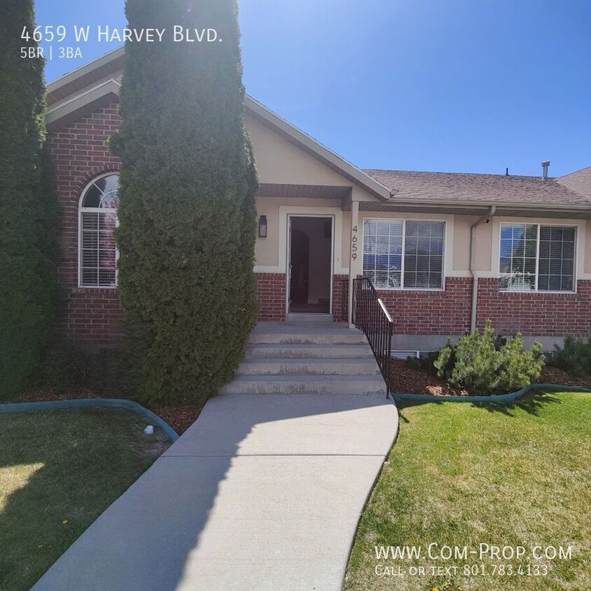Primary Photo - 4659 W Harvey Blvd