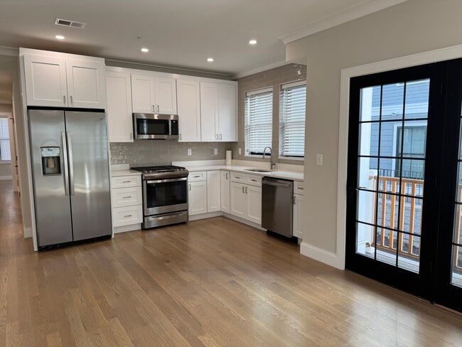 Photo - 283 Lamartine St Apartment