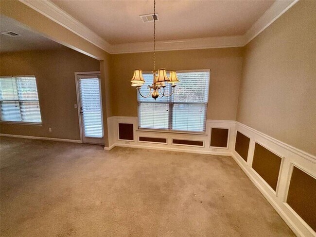 Foto del edificio - 345 Blackwood Ln