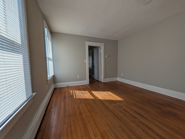 Photo - 2908 Memorial Ave House