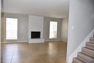Building Photo - 4034 Belle Park Dr