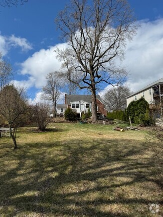 Building Photo - 441 Farmington Ave