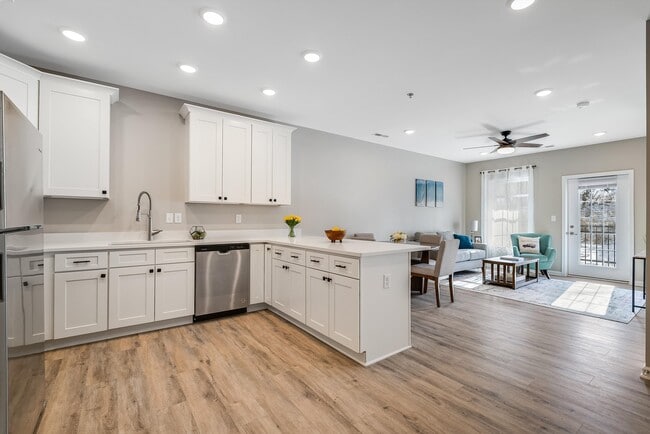 Building Photo - Pinnacle Ridge Apartments